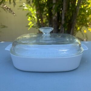 Corning Ware White Ceramic Baking Dish “Cooker” with Clear Pyrex Lid, M-10-GR-B